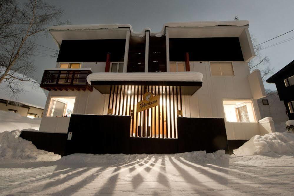 Shirokuma Chalets Hirafu Exterior photo